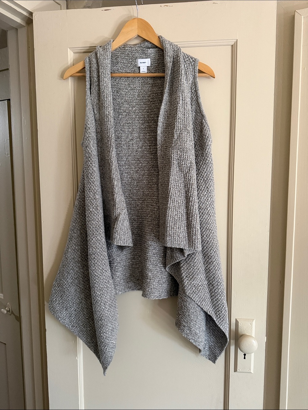 Old Navy Gray Knit Open-Front Draped Vest